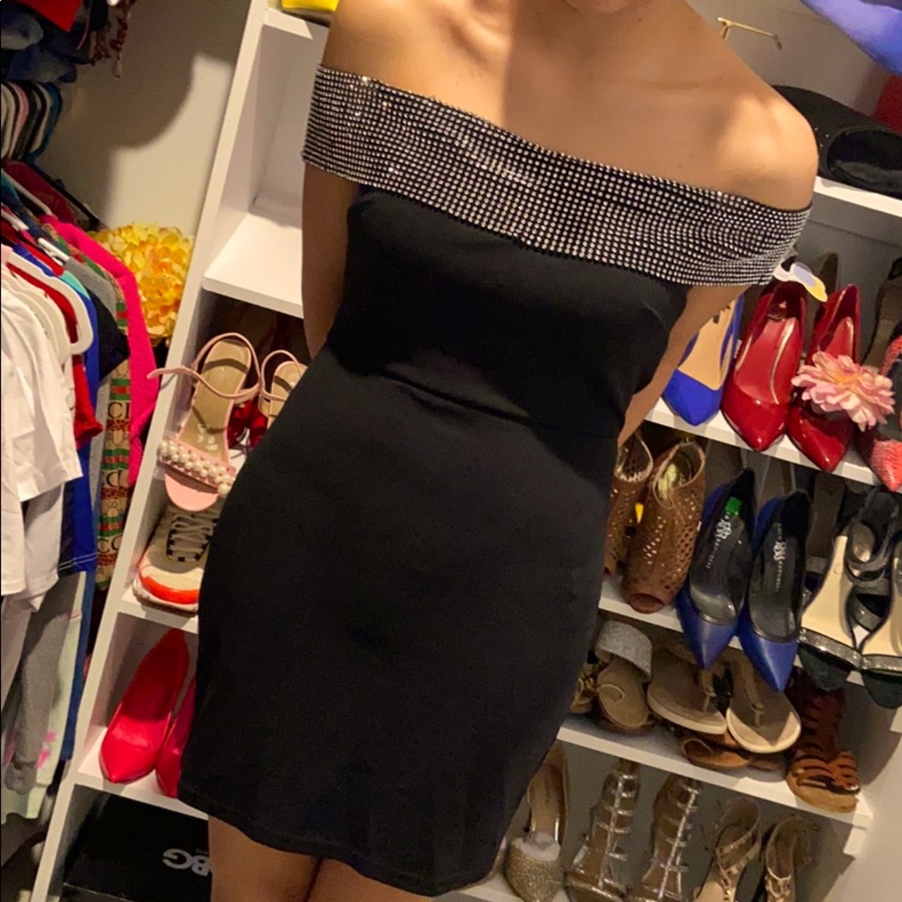 Black dress 🖤
